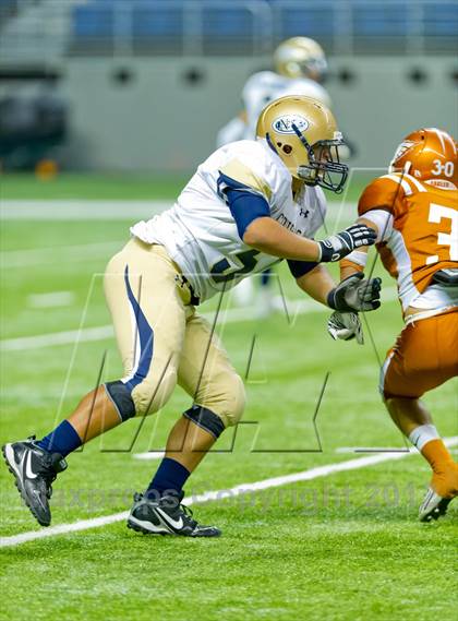 Thumbnail 3 in Eagle Pass vs. Edinburg North (UIL 5A Division 2 Bi-District Playoff) photogallery.