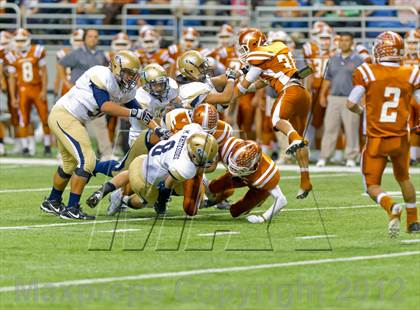 Thumbnail 2 in Eagle Pass vs. Edinburg North (UIL 5A Division 2 Bi-District Playoff) photogallery.