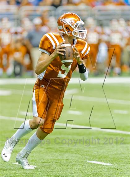Thumbnail 1 in Eagle Pass vs. Edinburg North (UIL 5A Division 2 Bi-District Playoff) photogallery.