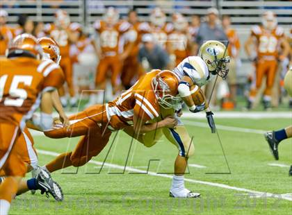 Thumbnail 3 in Eagle Pass vs. Edinburg North (UIL 5A Division 2 Bi-District Playoff) photogallery.