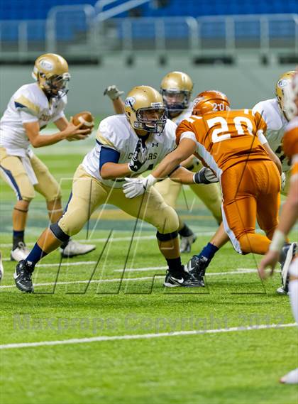 Thumbnail 1 in Eagle Pass vs. Edinburg North (UIL 5A Division 2 Bi-District Playoff) photogallery.
