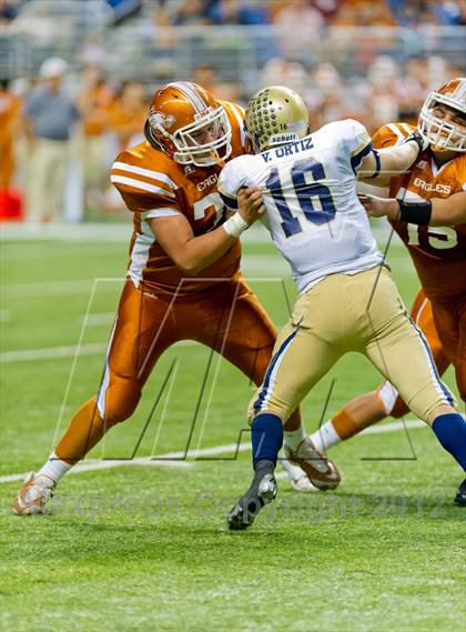 Thumbnail 3 in Eagle Pass vs. Edinburg North (UIL 5A Division 2 Bi-District Playoff) photogallery.