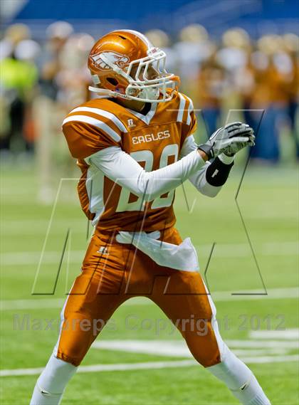 Thumbnail 2 in Eagle Pass vs. Edinburg North (UIL 5A Division 2 Bi-District Playoff) photogallery.
