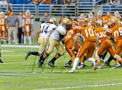 Thumbnail 1 in Eagle Pass vs. Edinburg North (UIL 5A Division 2 Bi-District Playoff) photogallery.