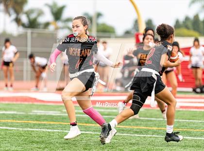 Thumbnail 2 in Highland vs. Ventura photogallery.