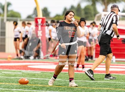 Thumbnail 2 in Highland vs. Ventura photogallery.