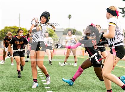 Thumbnail 3 in Highland vs. Ventura photogallery.