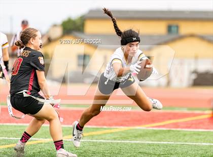 Thumbnail 2 in Highland vs. Ventura photogallery.