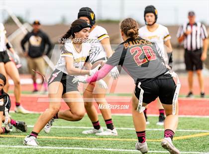 Thumbnail 1 in Highland vs. Ventura photogallery.