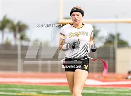 Thumbnail 2 in Highland vs. Ventura photogallery.