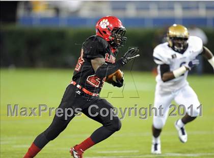 Thumbnail 3 in Good Counsel vs. Red Lion Christian (Flash Training Classic) photogallery.