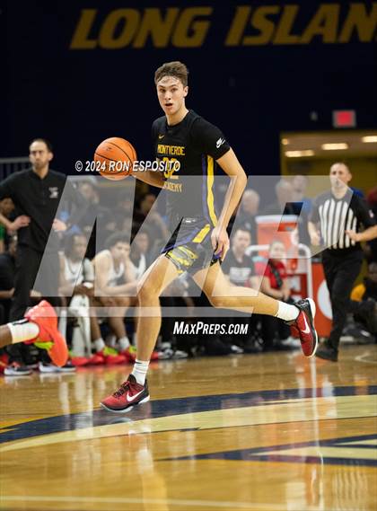 Thumbnail 1 in Long Island Lutheran vs Montverde Academy (Bob McKillop Invitational ) photogallery.