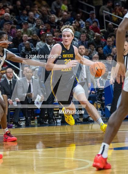 Thumbnail 2 in Long Island Lutheran vs Montverde Academy (Bob McKillop Invitational ) photogallery.