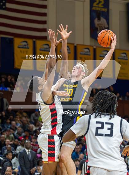 Thumbnail 1 in Long Island Lutheran vs Montverde Academy (Bob McKillop Invitational ) photogallery.