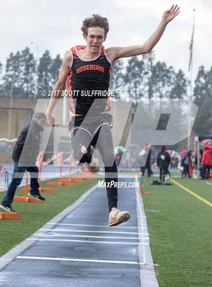 Thumbnail 3 in Jim Robinson Twilight Invitational photogallery.