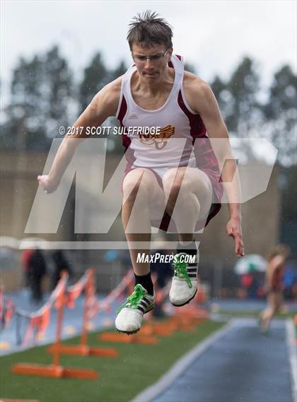 Thumbnail 2 in Jim Robinson Twilight Invitational photogallery.