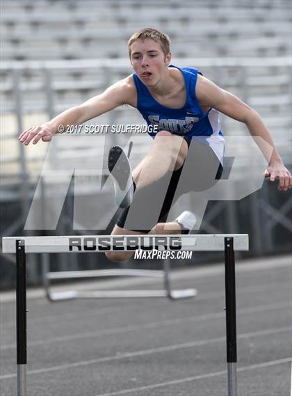 Thumbnail 2 in Jim Robinson Twilight Invitational photogallery.