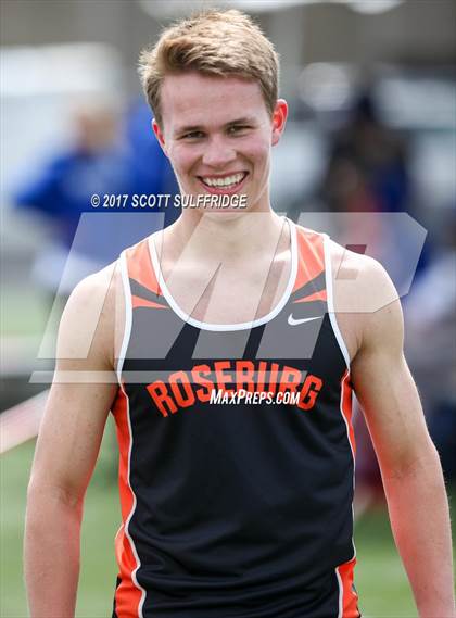 Thumbnail 1 in Jim Robinson Twilight Invitational photogallery.