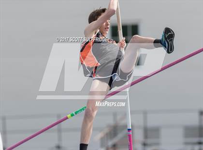 Thumbnail 2 in Jim Robinson Twilight Invitational photogallery.