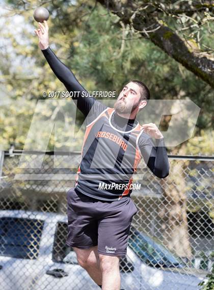 Thumbnail 2 in Jim Robinson Twilight Invitational photogallery.