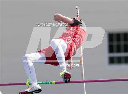 Thumbnail 1 in Jim Robinson Twilight Invitational photogallery.