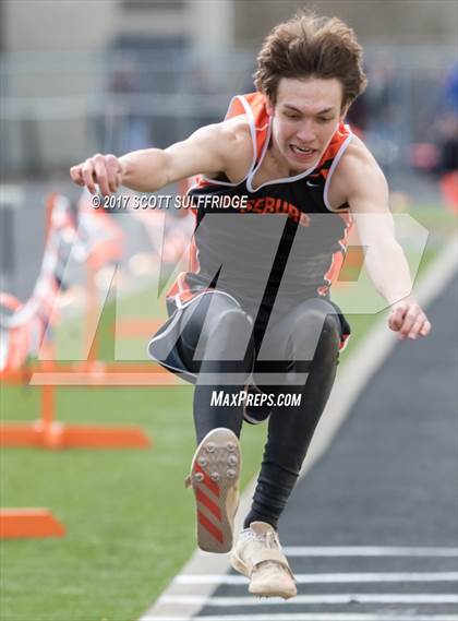 Thumbnail 3 in Jim Robinson Twilight Invitational photogallery.