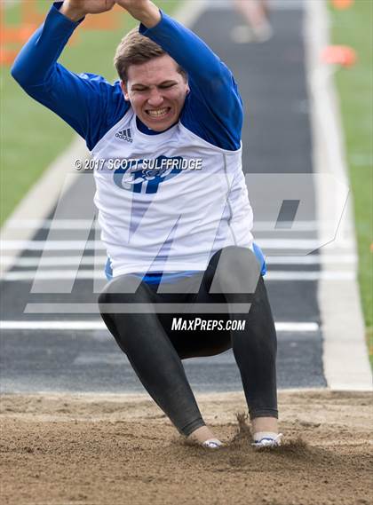 Thumbnail 2 in Jim Robinson Twilight Invitational photogallery.
