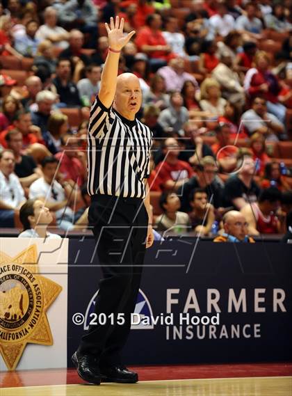 Thumbnail 3 in Village Christian vs. Great Oak (CIF SS D1AA Final) photogallery.