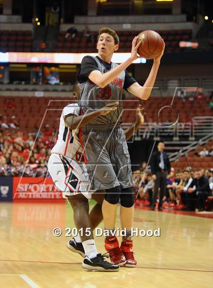 Thumbnail 2 in Village Christian vs. Great Oak (CIF SS D1AA Final) photogallery.