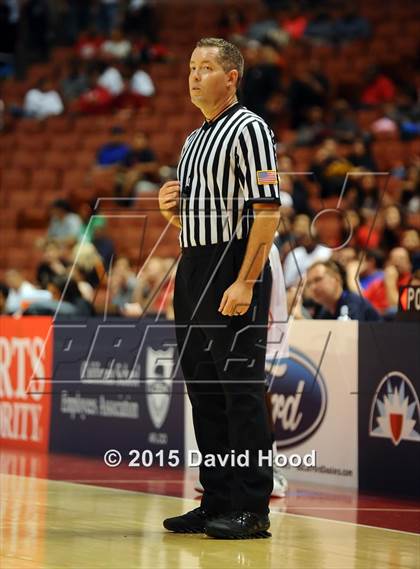 Thumbnail 1 in Village Christian vs. Great Oak (CIF SS D1AA Final) photogallery.