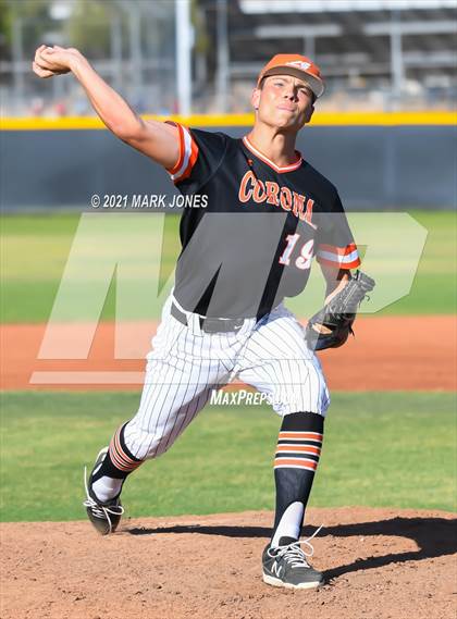 Thumbnail 3 in Mountain Ridge vs. Corona del Sol  photogallery.