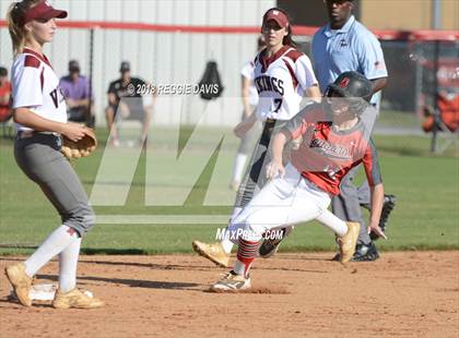 Thumbnail 3 in Alexander vs Northgate (GHSA 5-AAAAAA Regional Playoff) photogallery.