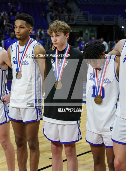 Thumbnail 1 in Hooks vs. Hitchcock (UIL 3A Basketball State Semifinal Medal Ceremony) photogallery.