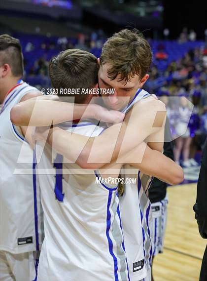 Thumbnail 1 in Hooks vs. Hitchcock (UIL 3A Basketball State Semifinal Medal Ceremony) photogallery.