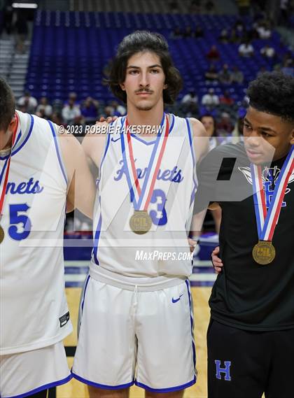 Thumbnail 3 in Hooks vs. Hitchcock (UIL 3A Basketball State Semifinal Medal Ceremony) photogallery.