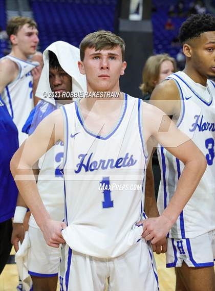 Thumbnail 3 in Hooks vs. Hitchcock (UIL 3A Basketball State Semifinal Medal Ceremony) photogallery.