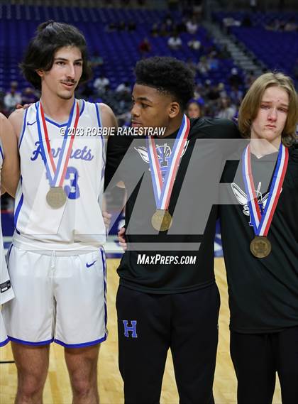 Thumbnail 2 in Hooks vs. Hitchcock (UIL 3A Basketball State Semifinal Medal Ceremony) photogallery.