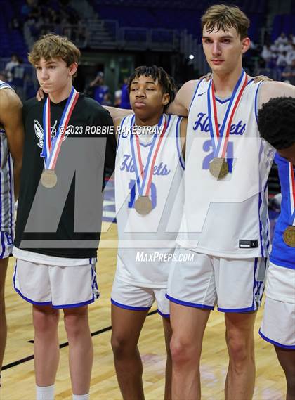 Thumbnail 3 in Hooks vs. Hitchcock (UIL 3A Basketball State Semifinal Medal Ceremony) photogallery.