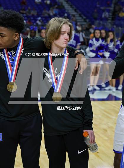 Thumbnail 3 in Hooks vs. Hitchcock (UIL 3A Basketball State Semifinal Medal Ceremony) photogallery.