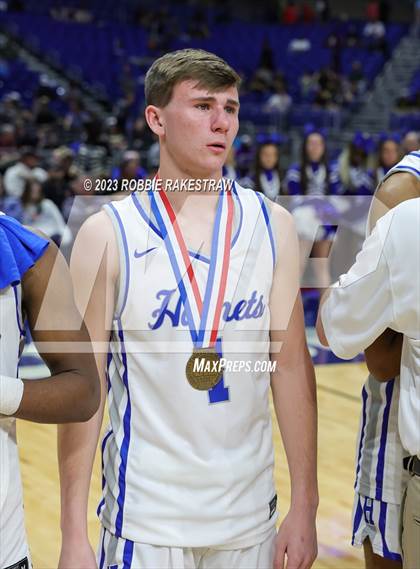 Thumbnail 3 in Hooks vs. Hitchcock (UIL 3A Basketball State Semifinal Medal Ceremony) photogallery.
