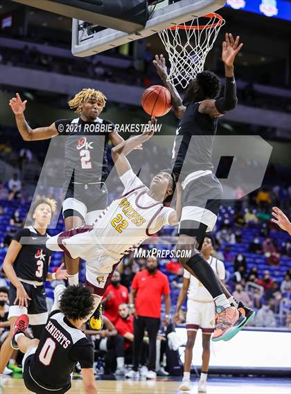 Thumbnail 1 in Beaumont United vs. Kimball (UIL 5A State Championship) photogallery.