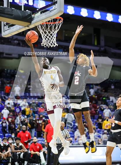 Thumbnail 1 in Beaumont United vs. Kimball (UIL 5A State Championship) photogallery.