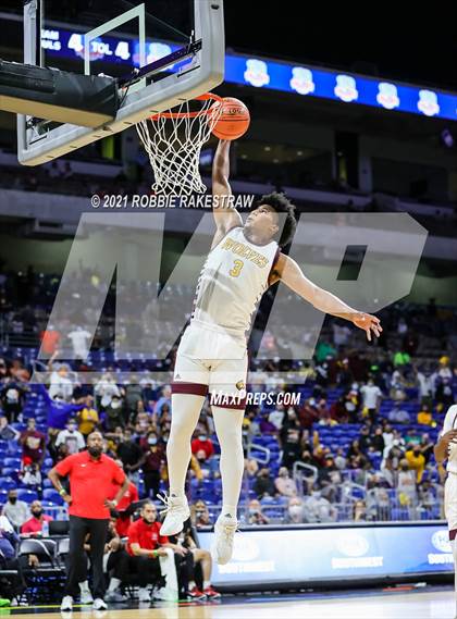 Thumbnail 1 in Beaumont United vs. Kimball (UIL 5A State Championship) photogallery.
