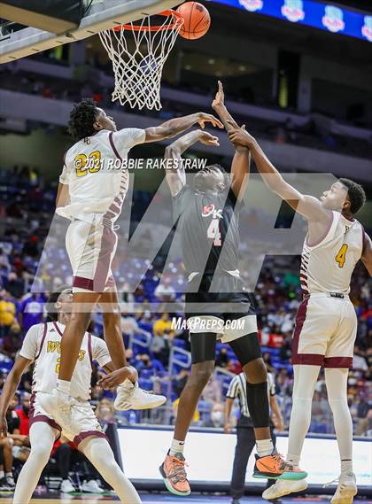 Thumbnail 1 in Beaumont United vs. Kimball (UIL 5A State Championship) photogallery.