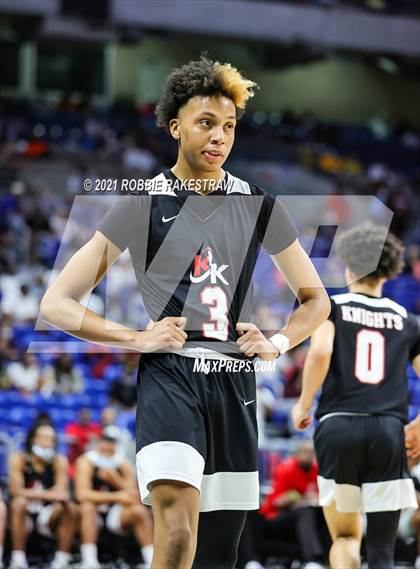 Thumbnail 1 in Beaumont United vs. Kimball (UIL 5A State Championship) photogallery.