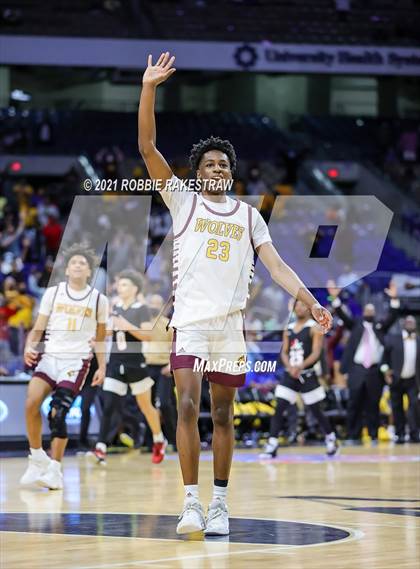 Thumbnail 3 in Beaumont United vs. Kimball (UIL 5A State Championship) photogallery.