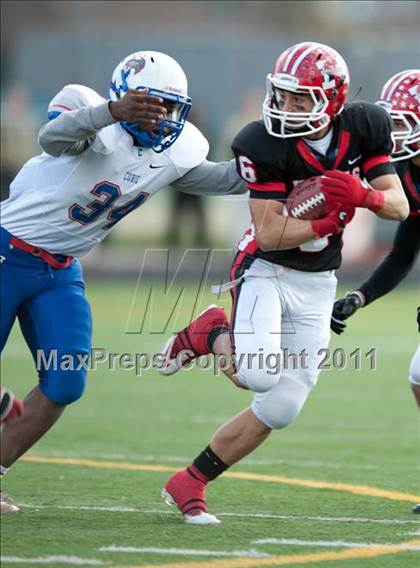 Thumbnail 2 in Curie vs. Maine South photogallery.