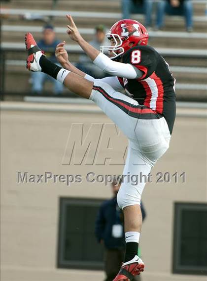 Thumbnail 3 in Curie vs. Maine South photogallery.