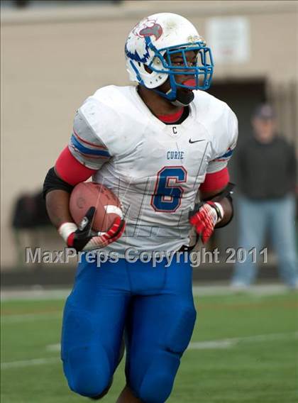 Thumbnail 3 in Curie vs. Maine South photogallery.