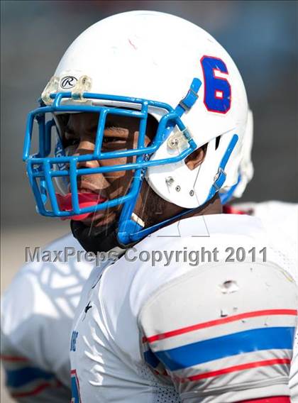 Thumbnail 1 in Curie vs. Maine South photogallery.